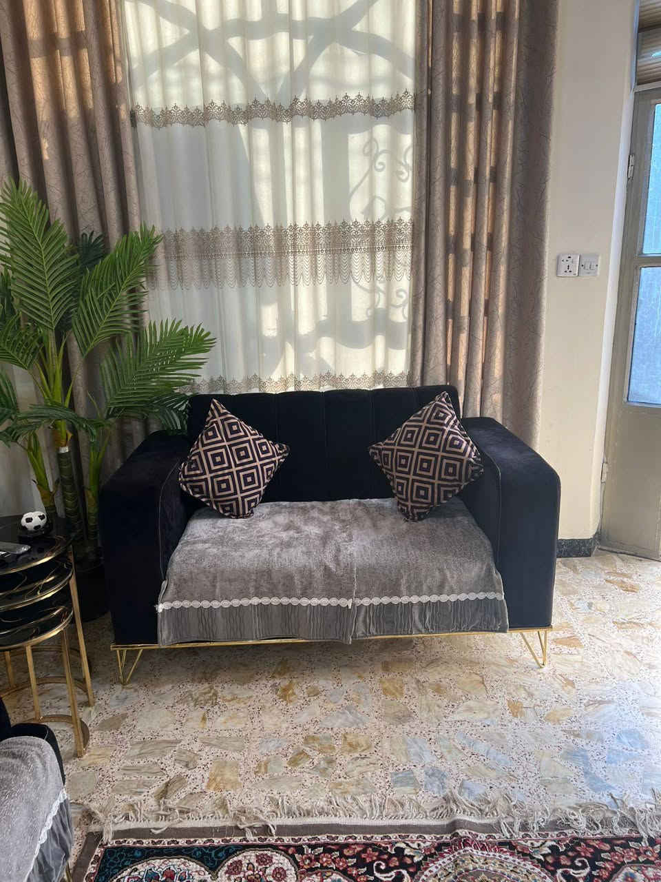 مكاني بغداد الزعفرانيه قرب مول الجوهره تخم 10مقاعد نضيف 100 💯 مع كوشات العدد 8


**إذا كنت صاحب هذا الإعلان وتريد حذفه لأي سبب، رجاءا أرسل رسالة إلى الدعم الفني**