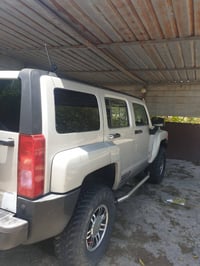 شباب همر مديل ٢٠٠٩ للبيع سياره جاهزه من حداديه وتاير جديد السعر ٩٥وبيه...