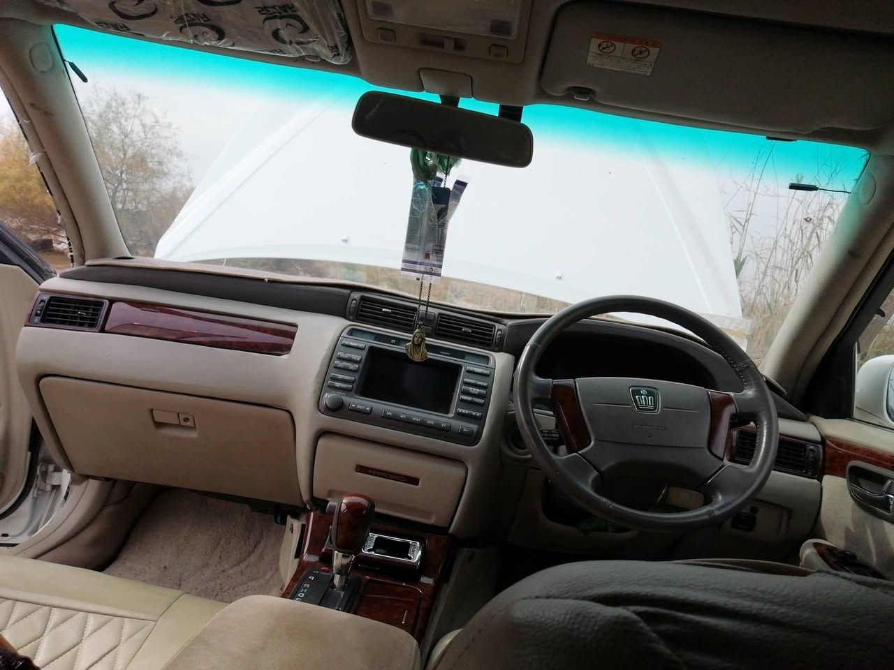 سلام عليكم  ملكه البيع مديل 200 مكفوله كفاله عامه ماعده الجاملق المامي والباقي مكفول ك
فول مواصفات 1/1 ماعده الفتحه مكينه الديفور الجبير مكفوله مكينه وكير قرار 48 شاصي 75 
شاشه 
ستيرن شفط 
ثلث قطع تبريد 
ويل ابو النجمه 
كهربائيات كله شغاله رقم بصره 
السعر 160 وبيه مجال مكان السياره بصره الزبير رقم النتصال ***********مامتواجد علا النت
