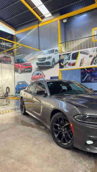 السلام عليكم جاجر 2022 Gt للبيع فقط
مواصفات جي تي معروفه 
رقم بغداد الانكليزي بأسمي مداور ثاني يوم
السياره كلين على ايدي كصيتها بدون ايرباك بيها بارد فقط في الجاملغ الخلفي والجاملغ الامامي كلير من امريكا السونار وصور الحادث موجود بالمنشور
السياره تخم تايرات جدد حداديه اماميه خلفيه جديده
ماشيه 29 الف ميل 
مكاني حلة شارع ٤٠  
السعر 300 وبيها مجال بسيط 
***********
***********
