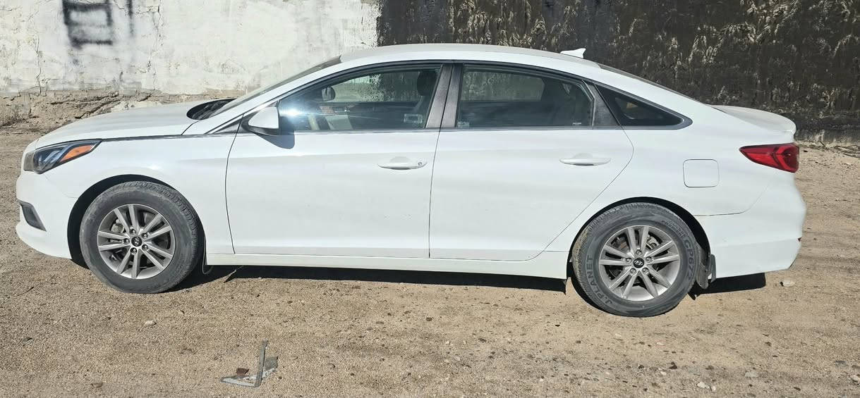 موديل ٢٠١٧ وارد أمريكي حادثها بأمريكا الجاملغ الأيمن الأمامي وصبغ نص التكمة ورش البنيد بدون حادث بس على مود اللون.
ماشية ١٤٠ 
رقمها أنبار باسمي تحويل مباشر سنوية الى ٢٠٢٩.باقي السيارة جديدة وضع الشركة ما نازل منها سبير. حلوة مالت بيت للجناي 
السعر ١٢٧ وبيها مجال .غير متواجد على نت مكان سيارة فلوجة رقم ‭0781 139 3152‬
