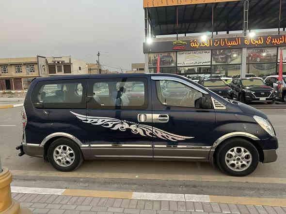 السلام عليكم 
ستاركس خصوصي 2008 شمالي 
لسنويتها 2027 تنتهي 
محرك بانزين محور غاز او كير أوتوماتيك 
صدر امامي خلفي او تبريد او داخلها كله جديد 
بيها صبغ قطعتين او نص فقط 
العنوان الدوره
 للاستفسار الاتصال على الرقم 
***********
