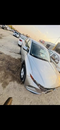 توسان امريكي 2024  بدون رقم حادث خفيف كلش ماشيه 36 ميل السياره كلش حلو...