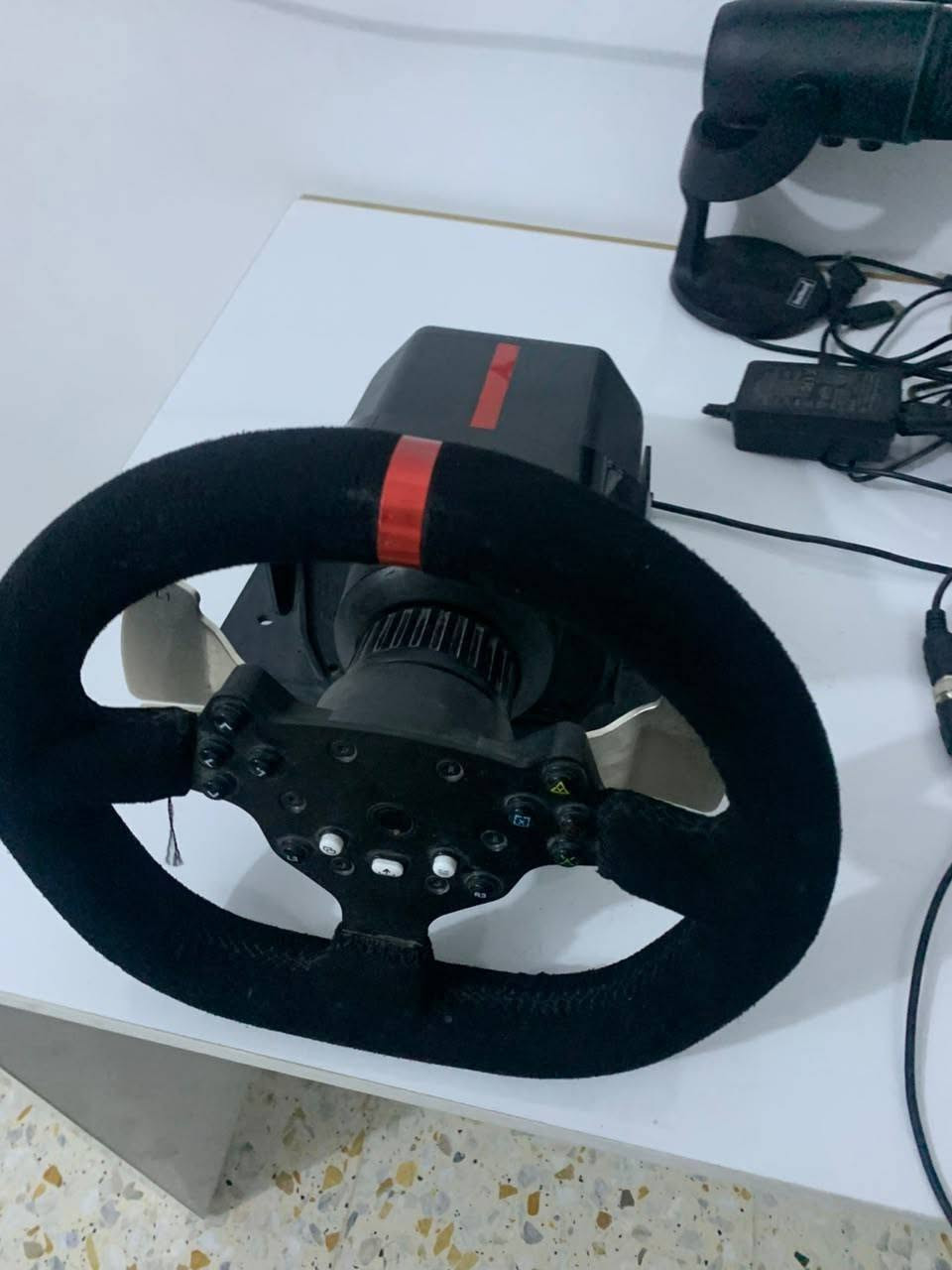 🔥 للبيع Gaming Setup كامل - بكج متكامل 🔥
للبيع تجميعة ألعاب احترافية، استخدام شخصي ونظيف جدًا، جميع القطع تعمل 100% بدون أي مشاكل، جاهزة للاستخدام مباشرة.
💻 مواصفات الجهاز:
✅ Ryzen 5 5600X
✅ MSI B550 WiFi
✅ مبرد مائي Cooler Master
✅ RTX 3060 Ti 12GB
✅ RAM Corsair 32GB 3600MHz
✅ M.2 TeamGroup 2TB
✅ SSD 256GB
✅ HDD 1TB
✅ Power Supply Cooler Master 750W
✅ كيس مع 7 مراوح RGB
🖥️ الملحقات:
✅ شاشة AOC Curved 27" 240Hz
✅ Logitech G502 X
✅ Corsair K100
✅ سماعة Redragon Zeus X
✅ دركسون + شيفتر NXE
✅ UPS لحماية الجهاز من انقطاع الكهرباء
✅ كرسي Gaming قماشي مريح
📍 الموقع: بغداد
💰 السعر: 2,300,000 دينار عراقي قابل للتفاوض بالمعقول.
📞 للاستفسار والاتصال: ***********
📩 للجادين فقط، والبيع بكج كامل.
🌹 الله يبارك للمشتري والنصيب لمن الله كاتبله
