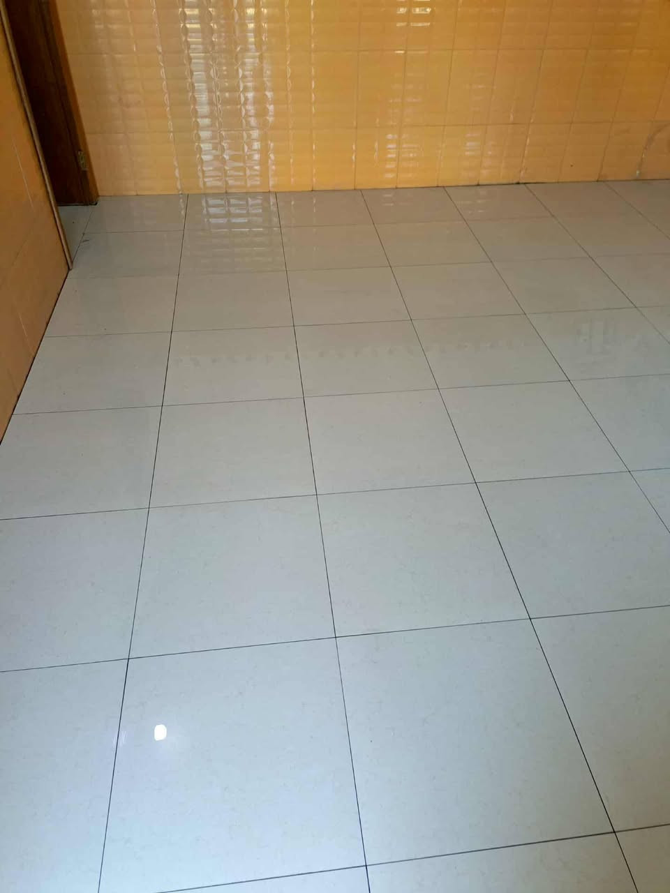 خلفه سيراميك متفرغ للعمل
نعمل سيراميك مرمر كرانيت 
بايات درج حجر قرض بورسلين 
استفسار اكثر اتصل
 *********** واتساب 
‏‪***********‬‏ واتساب 
‏‪مستعدون لكافه أعمال الترميم
