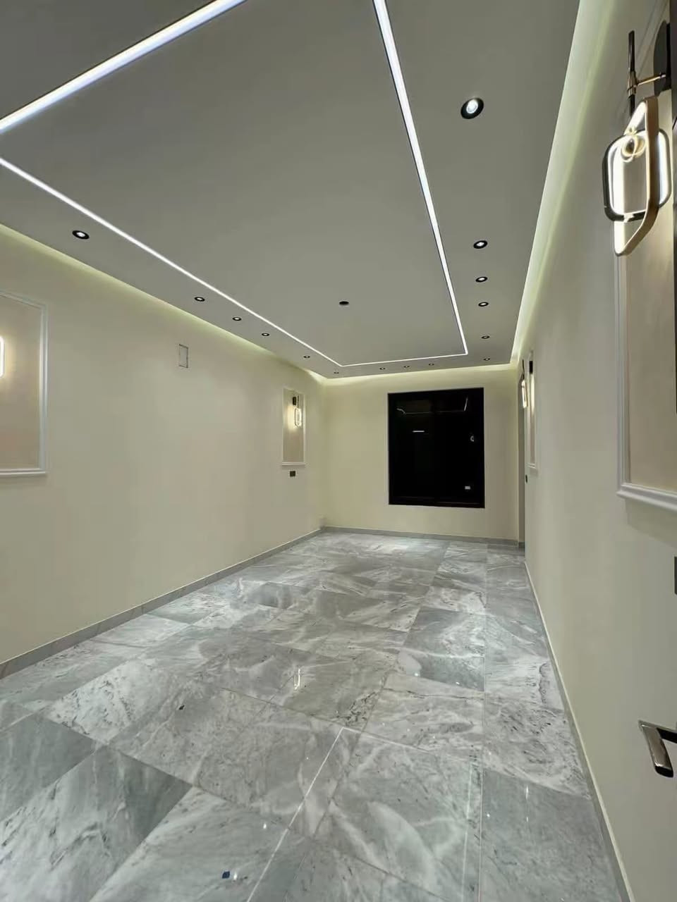 عقارات-الخضراء - نسعى - دومآ- نحو- الافضل 

#اعلان رقم ((886))

#دار درجة اولى للبيع في منطقه السيدية مربع الضباط كامل ساجت 
 
#مساحة :150 متر  واجهة :7.50
#المحتويات الطابق الاول :1 غرف نوم استقبال هول داخلي ومطبخ خدمات 
الطابق الثاني : غرف نوم عدد 3 خدمات 

#السعر : اتصال على المكتب

# للأ ستفسار 
مراسلة الصفحة على # الفيس بوك
عقارات -الخضراء - في السيدية
# او الاتصال على الرقم
☎️***********☎️ 
#او مراجعة مكتب الخضراء 
في السيدية شارع العلوة مقابل قاعه ريتاج للمناسبات
