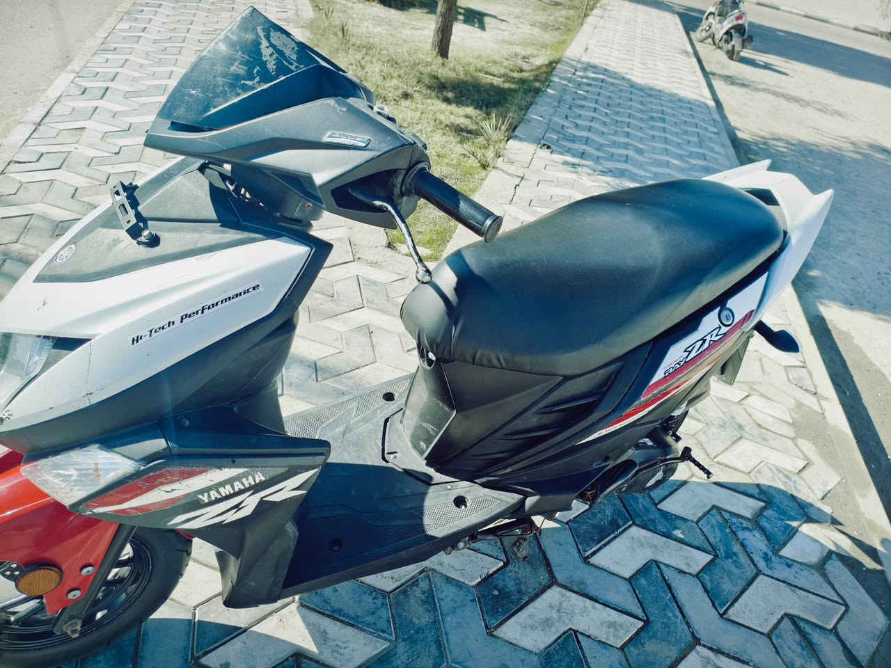 السلام عليكم دراجه زتار موديل 19 750 وبيها مجال للشراي عنوان السماوه***********
