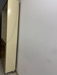 أغراض محل صيانه او أغراض منزليه ميز صيانه ويرهم للدراسه وجان خانه عدد3...