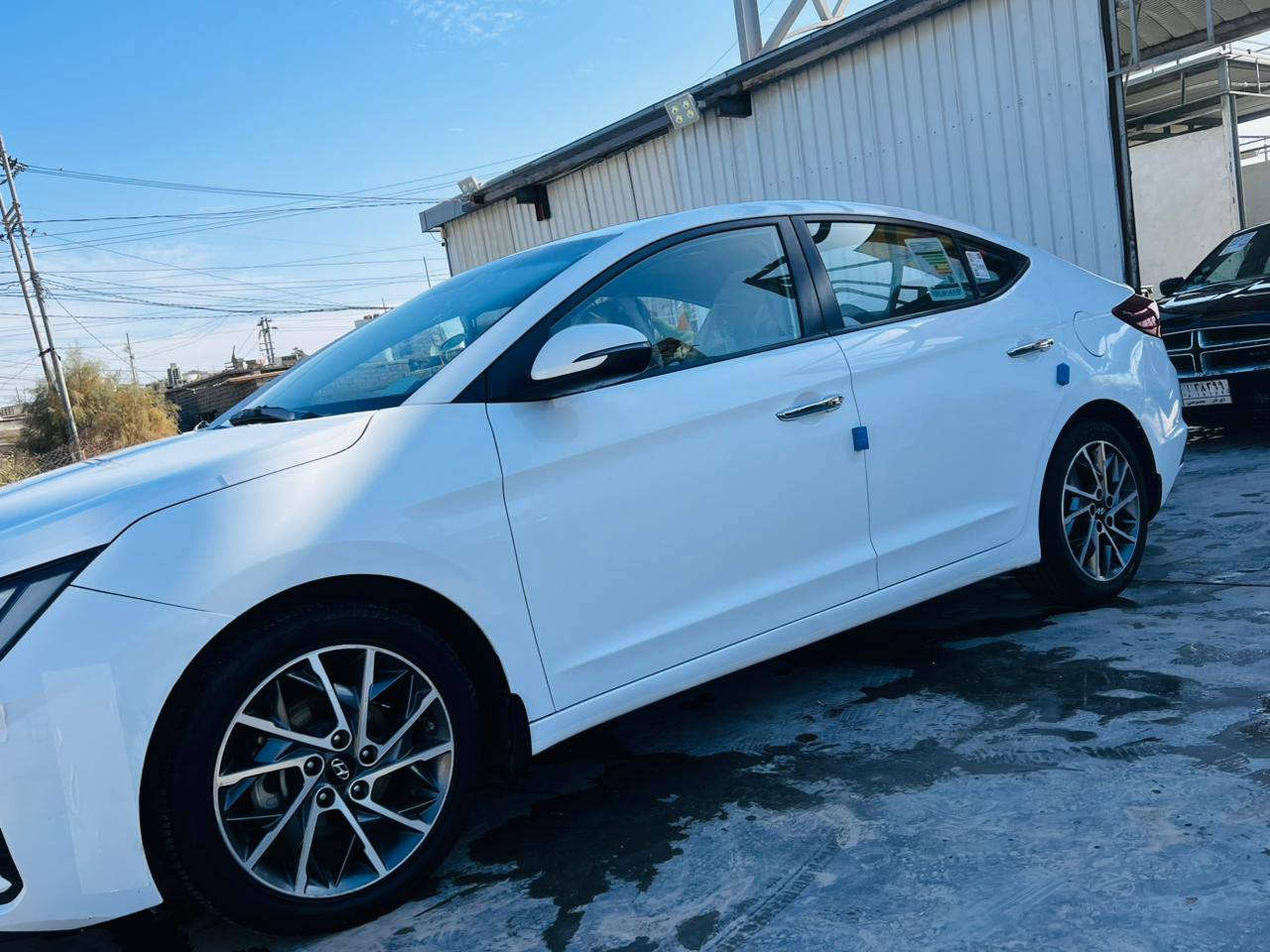 سلام عليكم الانتر للبيع خليجي ذي قار  بسمي تحويل ثاني يوم فول  سيارة مكفوله المكان السعر 163    ناصريه مركز ***********
