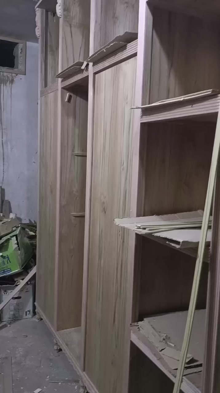 سلام عليكم رمضام كريم متوفر عدنه شغل الجديد والمستعمل لتواصل *********** عنوان كربلاء شارع جامعه اهل البيت (ع)
