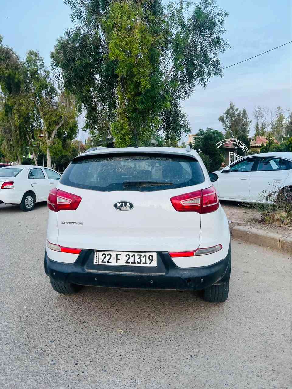 KIA sportage  2012
گیڕ و مەکینە بە شەرت.. سەنەوی تازەیە.... کارتی بەنزینی هەیە... ABS..کامیرای دواوە...ئاوینە کارەبای.... بۆیاخی نیە بەس تەعدیلی ساردی هەیە...گیڕ تۆماتیک و عادی..  تەحویل براوە بەشەرت...
ژ.م..***********

KIA2012 سبورتيج  
المحرك والمحرك يشعران بالخجل من نفسيهما. إنها جديدة... هناك بطاقة وقود... ABS.. الكاميرا الخلفية... الماء الكهربائي... ليس فقط باردا... هذا أمر تلقائي وطبيعي.  التحدي هو الفوز... شمشمل, السليمانية
