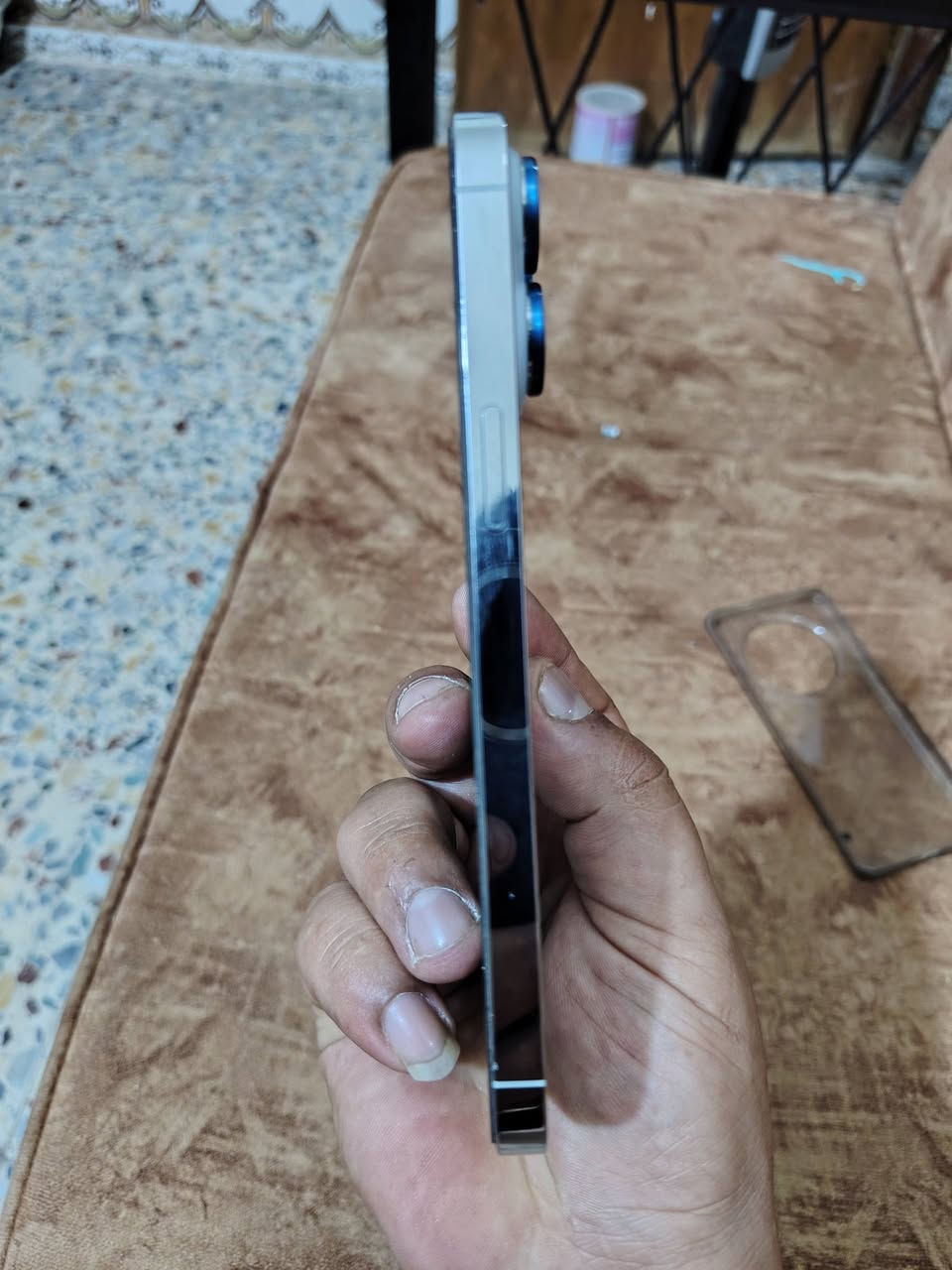 السلام عليكم ايفون 14برو ماكس نضيف جدا شاشه اصليه ذاكره 256للبيع 750 مكاني البياع الشرطه الخامسه ***********
