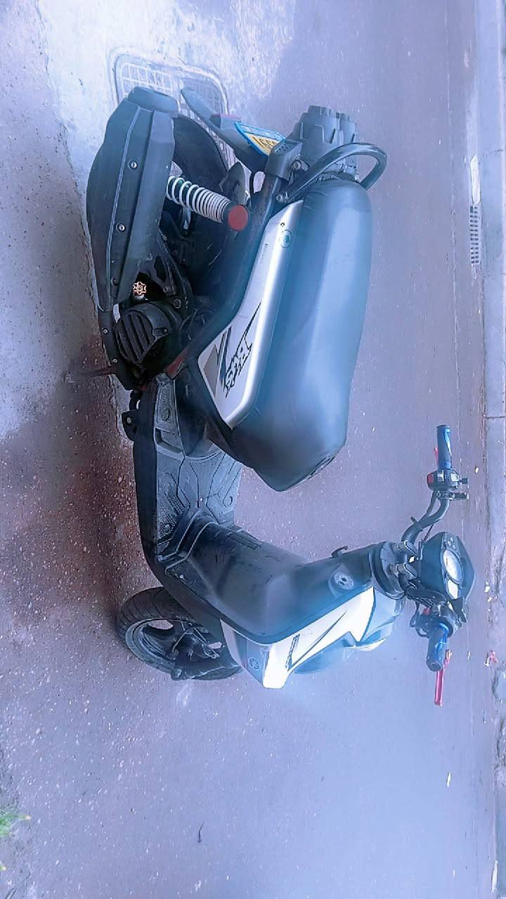 سلام عليكم سكنس جبلي للبيع مكينة مامفتوحة درجة نكرة بكلوكت مكاني حرية هاتف ***********
