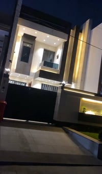 للبيع دار سكن VIP مساحته 180م ( سند مستقل) الواجهة 6٫60مٌ النزال 30 بن...