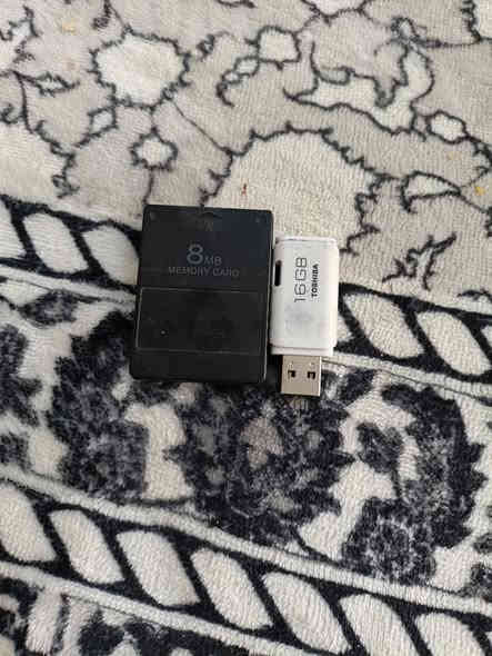 جهاز للبيع بلي2 نضيف ويا يدات2 و ملحقات كاملة بي 28لعبة منهن بيس 2016وسباق سيارات وكريتوس الجزء الثاني و تكن فايف وجي تي اي سان اندرياس سعره 45 الف مكاني ديالى بعقوبة الرحمة ***********
