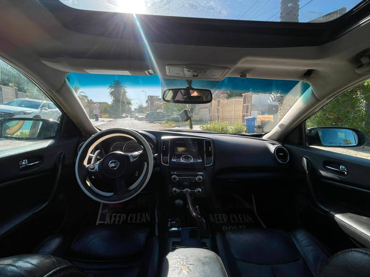 السلام عليكم
نيسيان ماكسما (2012 Platinum )
يعني اعلى موصفات بالنيسان كله  
اعلى فئه 
-محرك (3.5L/V6) +300hp 
-نظام صوتي من 11 سماعه BOSE 
-فتحه سقف بلوراما 
-كشنات جلد حظن 
-كشنات كهرباء 
-تدفئه تبريد كشنات 
-كشنات الخلفيه جلد VIP 
-تدفئه بالستيرن 
-بصمات دخول ذكي 
-برده خلفيه
-اضائه اسفل الدوس الخارجيه 
-تعتيم بالمرآه الوسطيه 
-شاشه انفنتي 
-اشاير بالمري الجانبية 
-نزول المرآه عند الرجوع للخلف
-كامره خلفيه 
-مثبت سرعه 
-تحكم ستيرين جهتين 
-شفتات رياضيه 
-ماوس تحكم بالشاشه 

بعد بيه هواي موصفات ماذكرهن 
السياره بدون حادث ✅ 
ماشيه 112 الف فقط ✅
محرك  مكفول برغي مامفتوح ✅
كير بلادي ع شرط ✅
سياره عليه ادامه كامله لمنظومه الاحتراق كامله ✅
تخم تاير جديد✅
تدفئه تبريد ✅
رقم بغداد الدولي باسمي  تحويل ثاني يوم +داخله هزه بشهر الواحد يعني ميحتاج هزه ✅
سعره 83$ وبيه مجال 
مكاني بغداد الدوره


**إذا كنت صاحب هذا الإعلان وتريد حذفه لأي سبب، رجاءا أرسل رسالة إلى الدعم الفني**