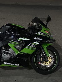 كاوسكي نينجا 636 مديل 16  تزويد كويك  شفتر 300$ وآجنحة 180$ 0780113756...