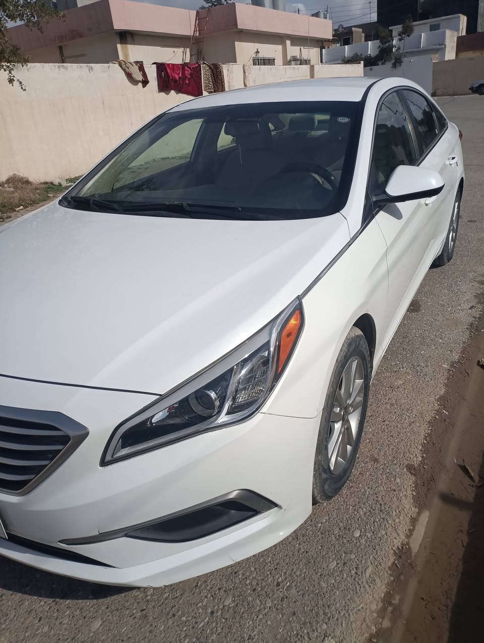 سوناتا 2016 بدون حادث ماشيه 85 mil 
***********
