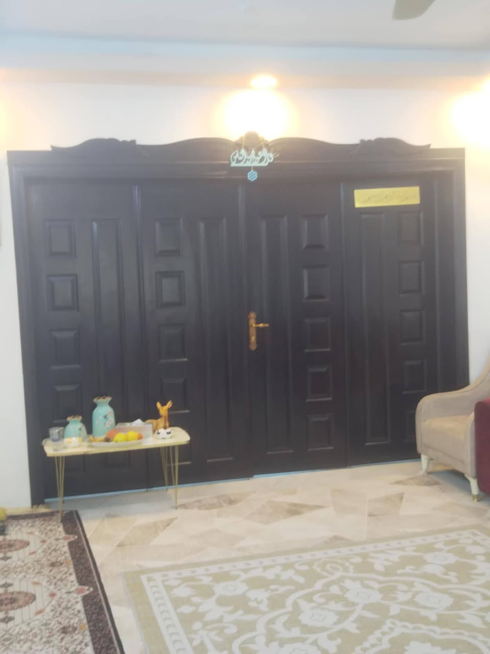 دار للبيع طابو صرف مساحه 200م يتكون من4نوم و هول وستقبال ومطبخ وصحيات ارضية كاشي صب مسلح العنوان حي المهندسين خلف مدرسة النجوم شارع عريض للاستفسار الاتصال ***********
***********
