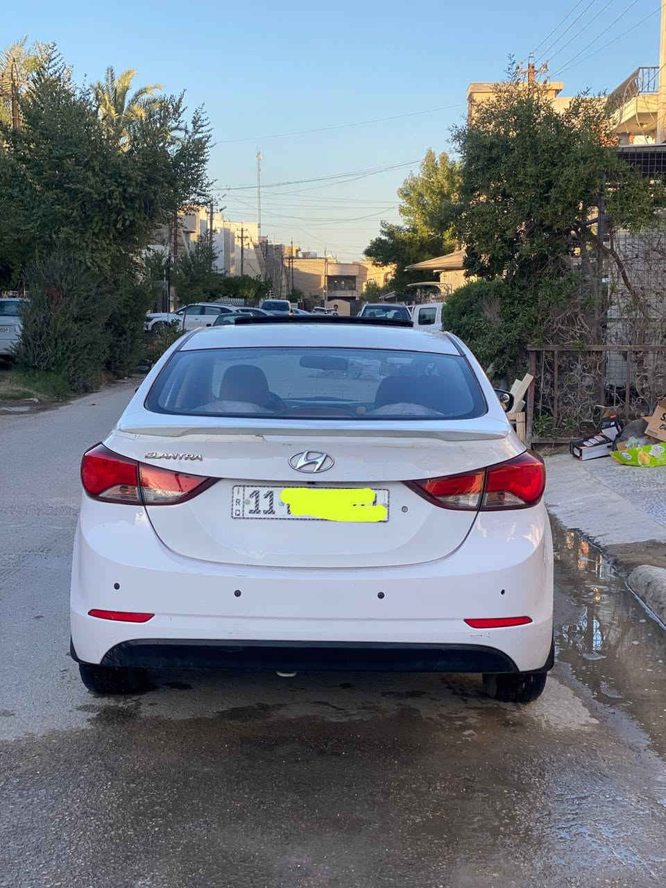 السلام عليكم النترا ٢٠١٥ خليجي رقم بغداد الدولي الجديد بأسمي السيارة فول مواصفات عدا البصمه محرك ١٨٠٠ فتحه سقف يدات نيكل داخل صاج كامرة حساسات تحكم ستيرن جهتين مري شفط اشاير بالمري  بيهة شبرين جاملغ امامي وشبر هلال خلفي وتكحيل بسيط مكاني المنصور أو الخضراء للاستفسار *********** السعر ١٢٢
