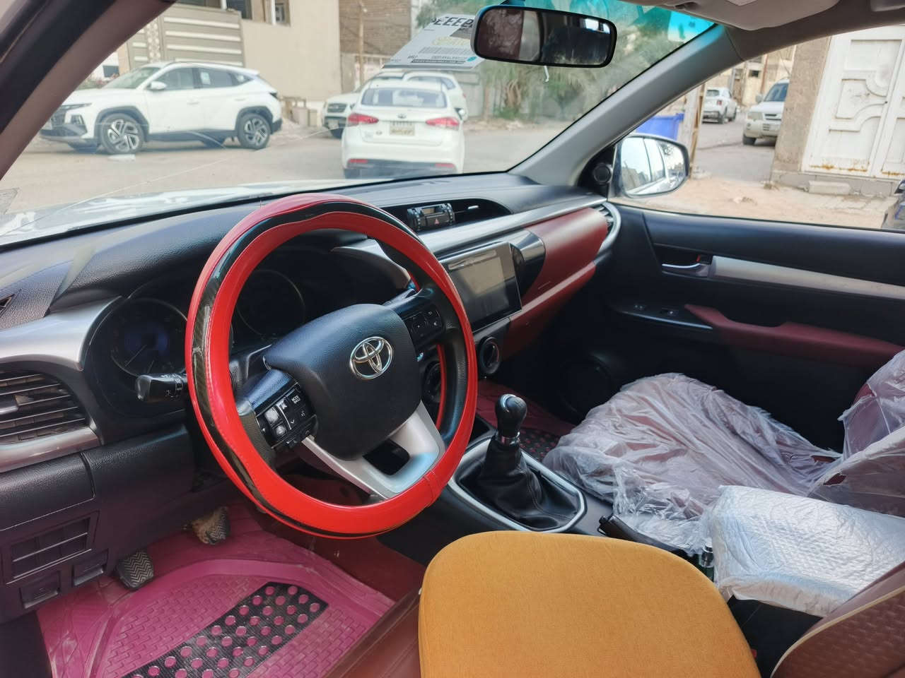 تيوته هاي لوكس مديل ٢٠١٦ كفاله عامه فول بصمه رقم قادسيه كير عادي سعر ٢١٥ وبيهه مجال ***********
