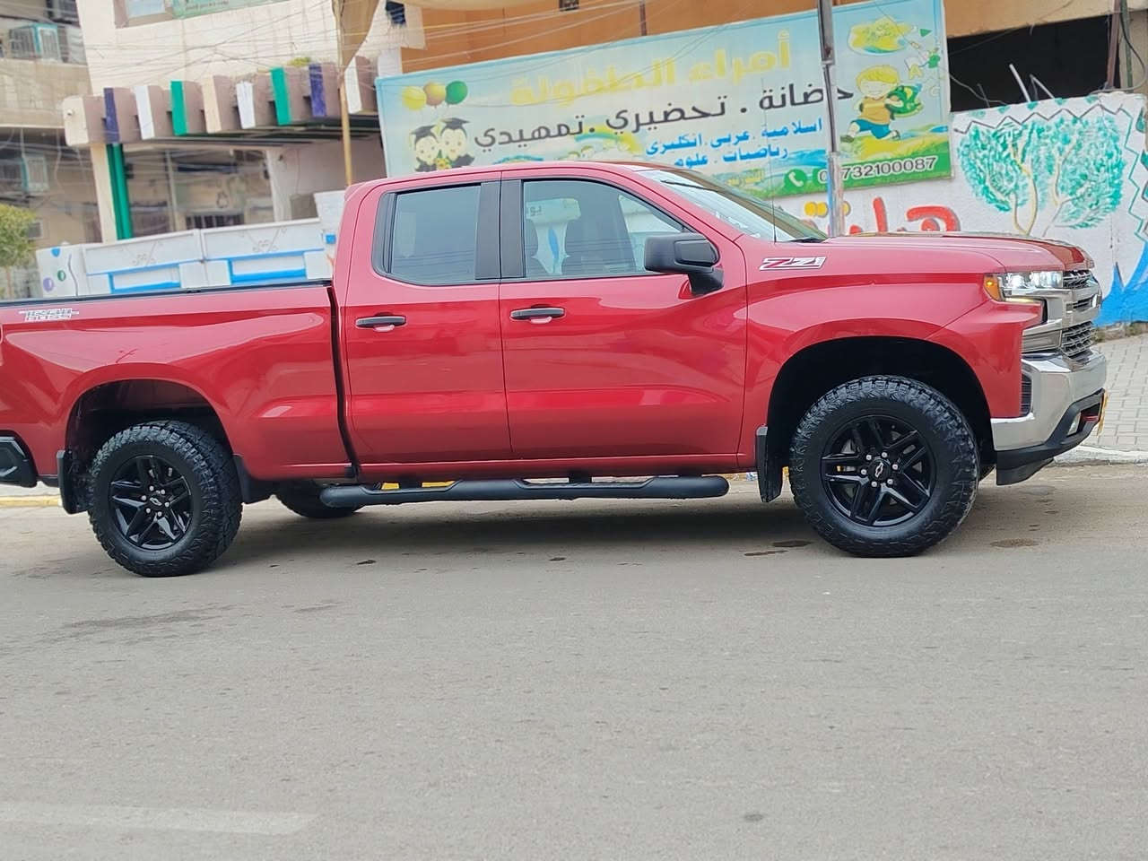 السلام عليكم... سلفرادو موديل ٢٠١٩ وارد امريكي حادثها  طخة بالبنيد محرك ٥٣٠٠ لون مميز كلش حلو... تحم تاير جبلي رياضي... بحالة جيدة جدا... للبيع او المراوس حسب القناعة اىسعر ١٩٥... الاتصال على الرقم ***********
مكان السيارة بغداد اليرموك قرب ساحة قحطان
