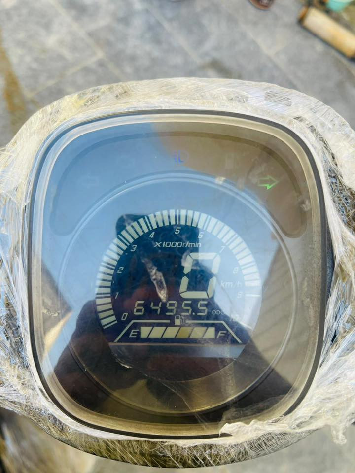 السلام عليكم بوليس 2024 طالعه 2026 محرك ياباني فول نضافه مرتبه شلعه قويه سعر نار 🔥 سعرها 499 الف وبيها مجال قليل حك الجيه مكاني كربلاء البارون واتساب ***********
