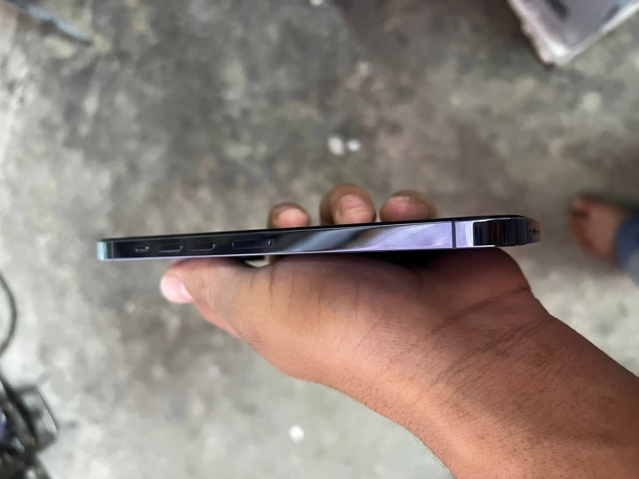 لام عليكم آيفون 13برو ماكس تلفون عربي مو أمركي ذاكره 256بطاريه 85 لجهاز برغي ما مفتوح بي فقط فيس ايدي واكف لسعر625//رقمي***********
