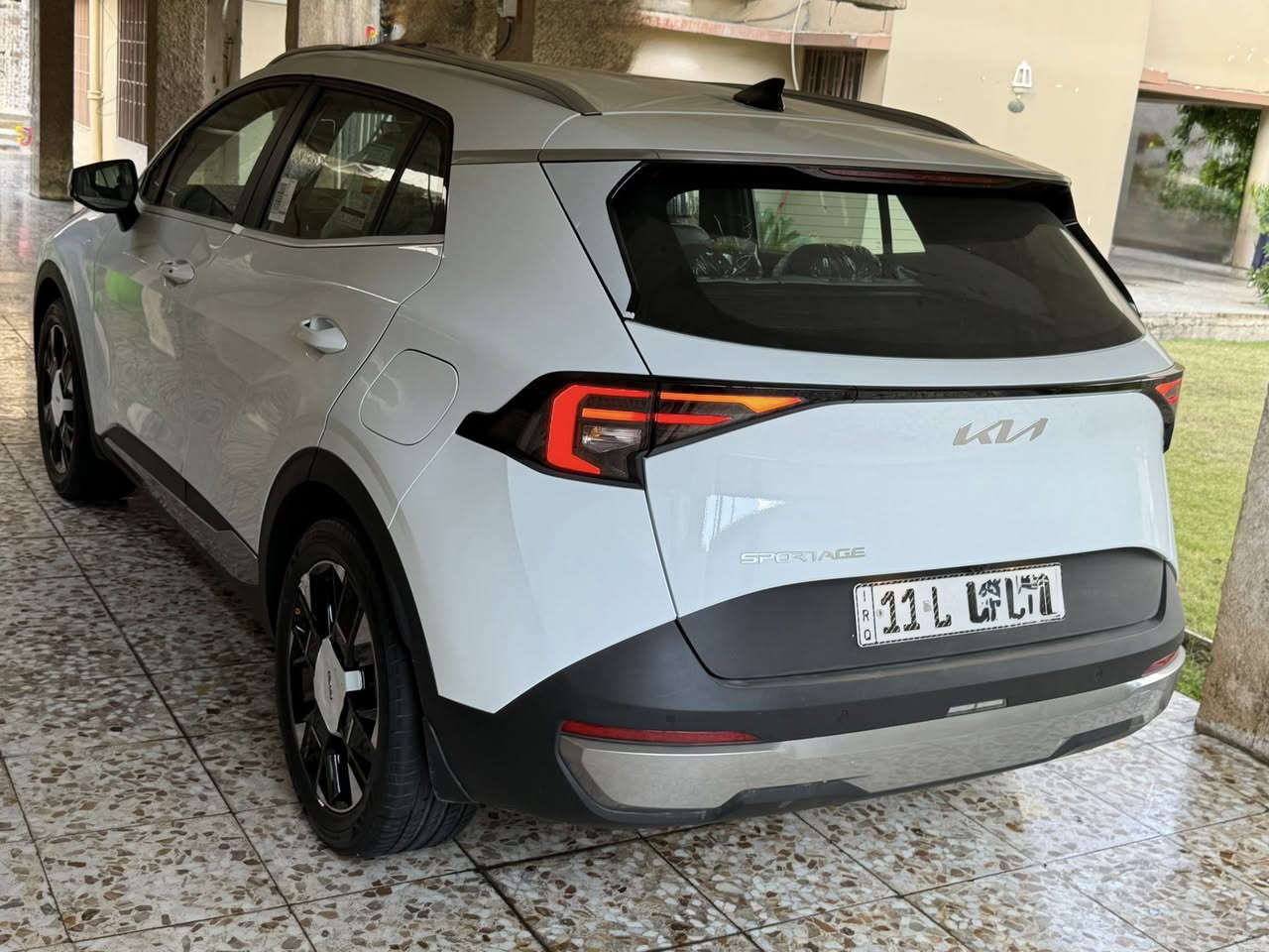 سبورتج 2026 زيرو  0 Km 
فول قماره حديد 

خليجي ضمان شركة نم 5 سنوات او 100 الف كيلو 
مرقم بغداد جاهز لوحه وسنويه

بصمة تشغيل وتشغيل عن بعد 
حساس امامي خلفي 
كشنات جلد وكهرباء 
تبريد وتدفئة المقاعد الأمامية 
جنطة كهرباء 
شفتات ستيرن
ويل 19 انج
هاندبريك كهرباء نظام اوتو ستوب 
مرايه وسطيه عاكسه
تبريد خلفي 
تبريد مناخين منفصل 
باقي المواصفات واضحه بصور 
سياره كامله ملحقاتها وأرضياتها 

سعر السياره :- 264  ورقه سعر ثابت 
مكاني بغداد حي الجامعه 
***********
