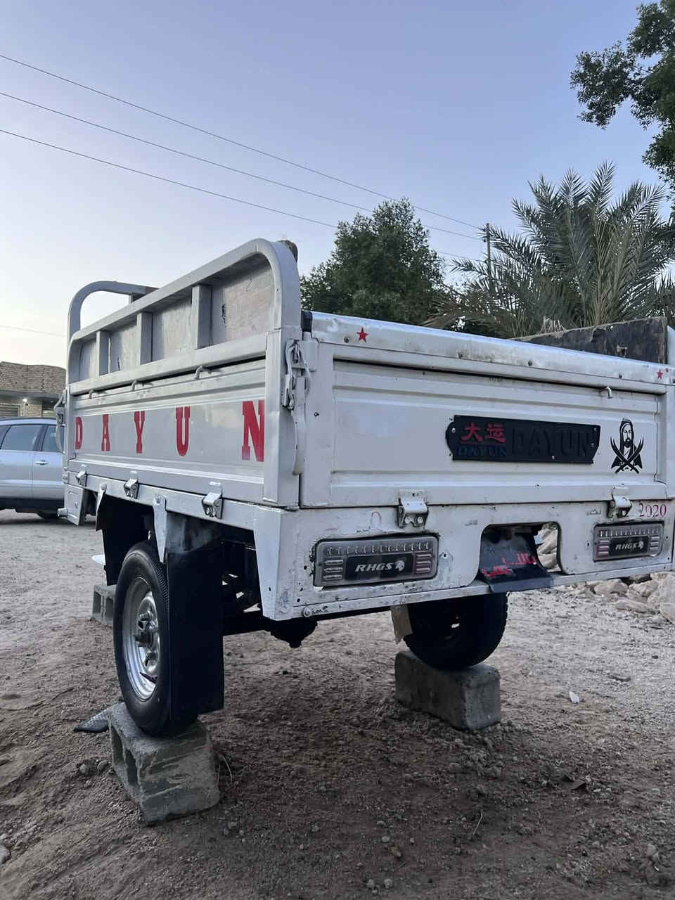 سلام عليكم ستوته دايون مديل 20 اوراق كامله كهربايات
كله شغاله سلف هندر محرك نضيف مفتوح ولفات وبستم 

ستوته نضيفه على ايدي مال جناي لايت عالي ناصي سكن

مكان سوق الشوخ  ناحية الطار  السعر مليون ٦٠٠   وبيه محال  رقم الهاتف ***********
