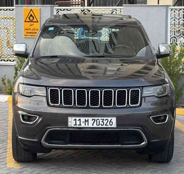 Jeep Limited 2019 جيب لمتد 
ماشيه 68 الف ميل حقيقي
ضررها بنيد فقط موضح بالصور
صبغ قطعه فقط و بيها بارد اماكن بسيطه
رقم بغداد الجديد / سنويه و هزه و ارقام جدد
المواصفات فول ١/١ لمتد :
- مكينة 3,600 / ٦ سلندر
- سقف بانوراما
- صندوق كهرباء
- كشنات جلد  
- كشنات تحكم كهرباء 
- كشنات تدفئه + تبريد
- كشنات خزن Memory
- ستيرن تحكم كهرباء + ستيرن تدفئه
- شاشة CarPlay اصليه 
- كاميرا خلفية دوارة
- بصمة تشغيل / بصمة ابواب
- حساسات خلفية 
- حساسات جانبيه نقطه عمياء 
- ويل حجم 18 اصلي  
- مودات اقتصادي ايكو و سبورت
جاهزه بدون نقص
صدرها لوك ترايها يخبل و تخم تاير جدد
متحتاج اي مصرف و شوفتها بالواقع احلى
السعر 218 ورقه بيها مجال بسيط
عنواني بغداد 
***********
