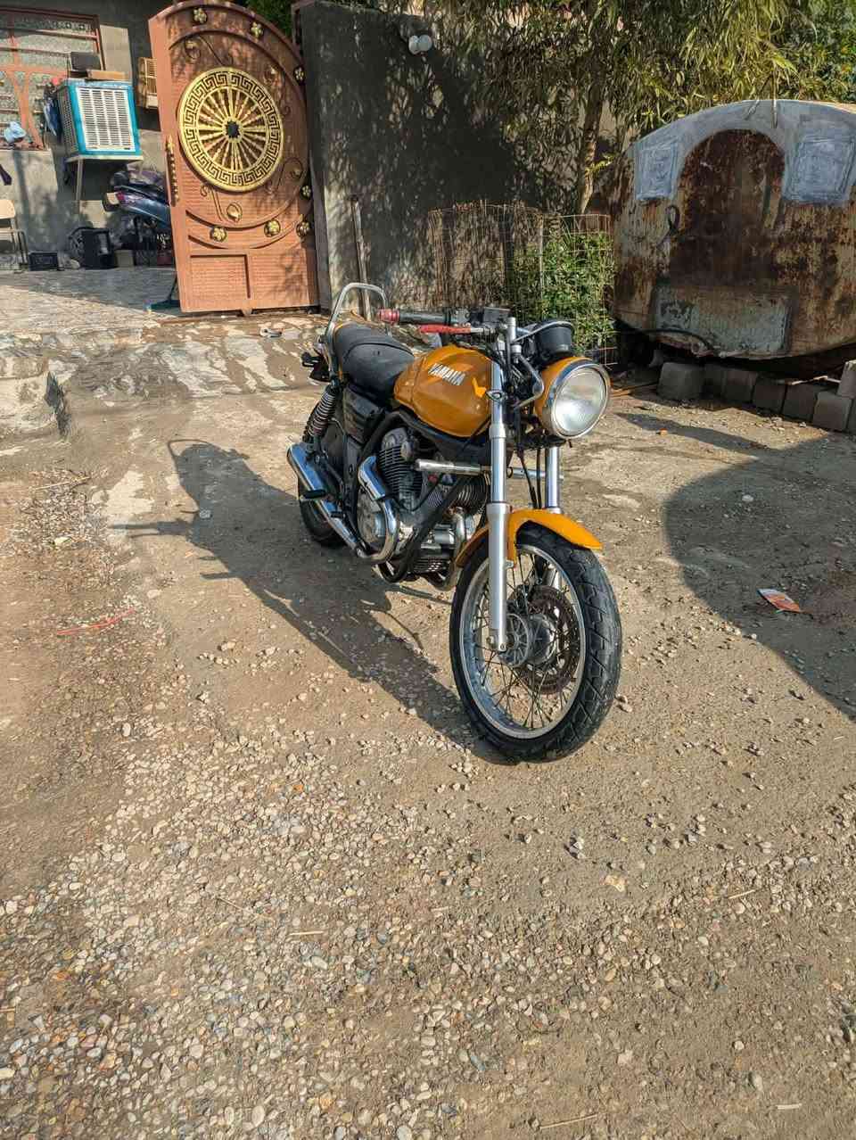 دراجة يوماها رينسا مديل 1998 للبيع او المراوس محرك ربع دراجه مكفوله كفاله عامه مابيها اي نقص 
محرك بلادي ما مافتوح بيها برغي
كهربائيات كلها شغاله
أوراق المعرض وياها + منفيس
ب مليون وربع وبيها مجال
مكاني ديالى بعقوبه 
***********
