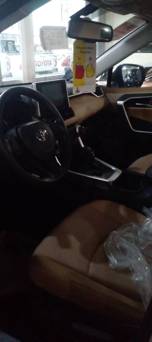 السلام عليكم
تويوتا راف فور 

زيروووو

هايبرد

فول فتحه

تويوتا العراق 

ضمان شركه

صيانه ٢ سنه او ٤٠الف صيانه 

مجانيه

مرقم بغداد لوحه وسنويه بغداد 

للاستفسار  الاتصال على الرقم ففط

***********
