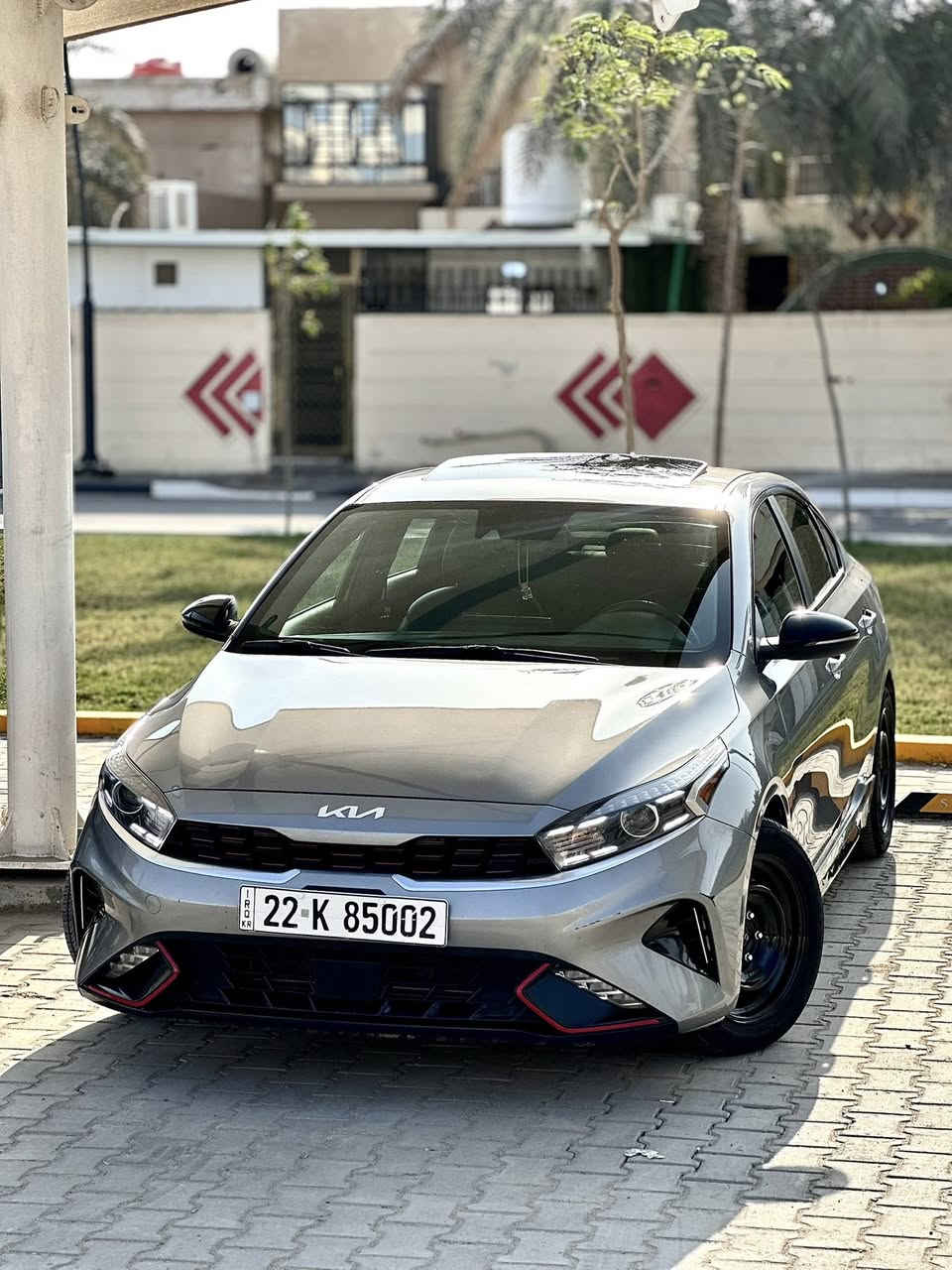 السلام عليكم مرخصت الادمن المحترم فورتي 22 اربيل تريد وكاله اتريد تحويل حادثه موضح بلصوره فقط موجوده بالبصره السعر 165 وبيه مجال بسيط 
مكينه دوش 2000 
السياره 
رادار امامي تحديد مسار توقف ذاتي 
مانع انزلق 
نظام ايكو
كشنات تدفعه تبريد + كهرباء يات 
نظام سبورت 
شاشه الجبيره 
توقف خلفي يعني رادار 
اوتو ستوب 
تبريد قطعتين 
مري هيتر + رادار 
فتحه 
لايت كوبرا الخلفي 
السياره خير من الله بلعافيه علئ ياخذه موجود بلبصره 
***********
