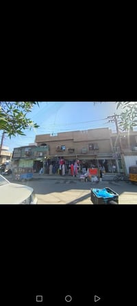 بيت للبيع في رىاسه المعلمين محله 751 مساحه 300 متر ركن على شارعين مكان...