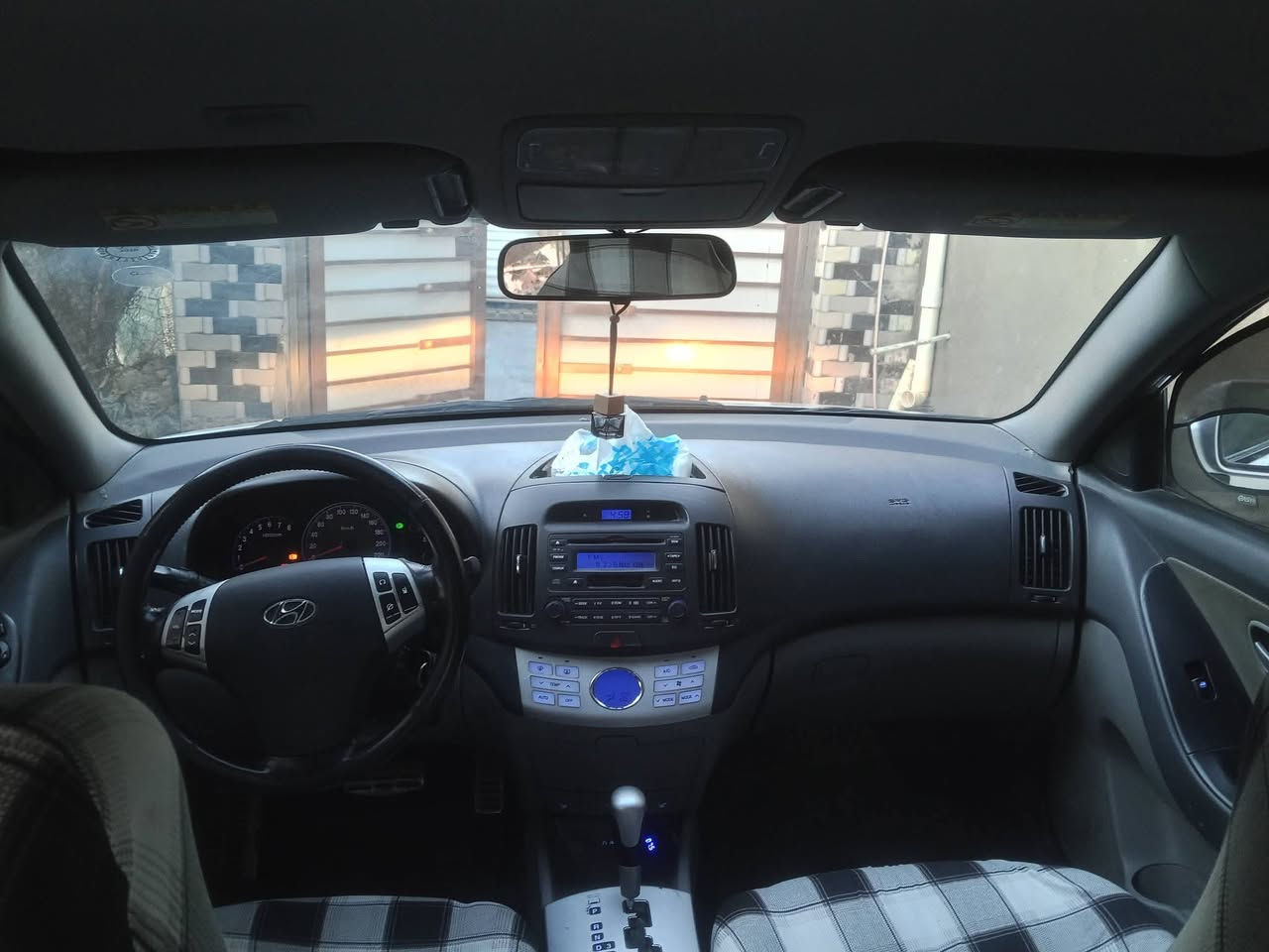 ادوات دخول جديد سنويه وي رقم الشاصي مكينه ١٨٠٠ مكينه وكير وتبريد كله جديد السعر ٣٨ وبيه مجال حك الجيه ناصريه سوك الشيوخ ***********
