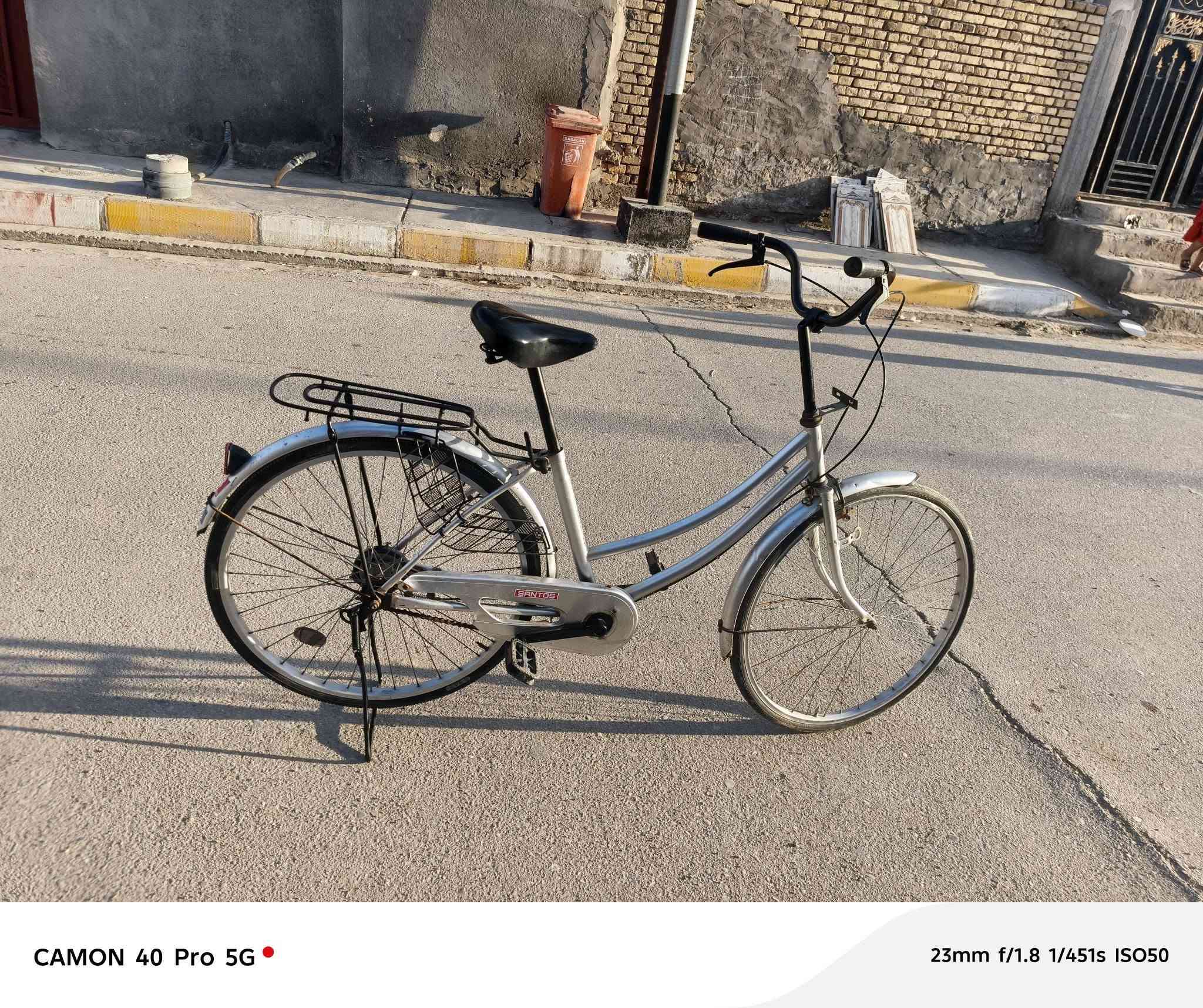 بيسكل للبيع مكاني الغراف السعر ٨٥ نضيف كلش الاستفسار الاتصال على رقم
***********
