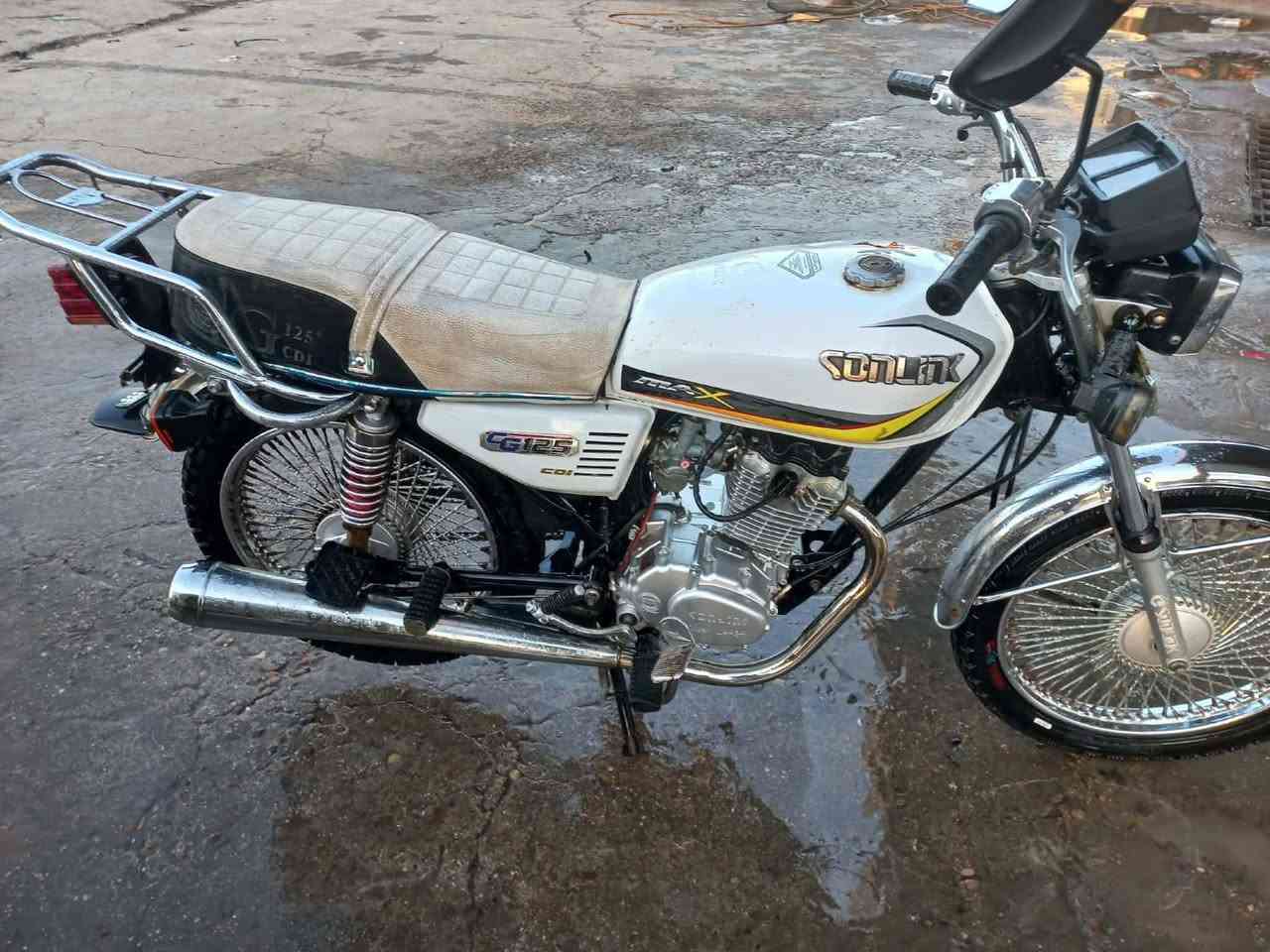 سلام عليكم دراجه لبيع سونك موديل 22بيه ورقه وحده دراجه كلشي شغال بس لشاير تعبانات دراجه لا تنقيص ولا تبخير ولا نضوح سعر 450بيه مجال مكاني محموديه نحيت رشيد ***********بي واتساب
