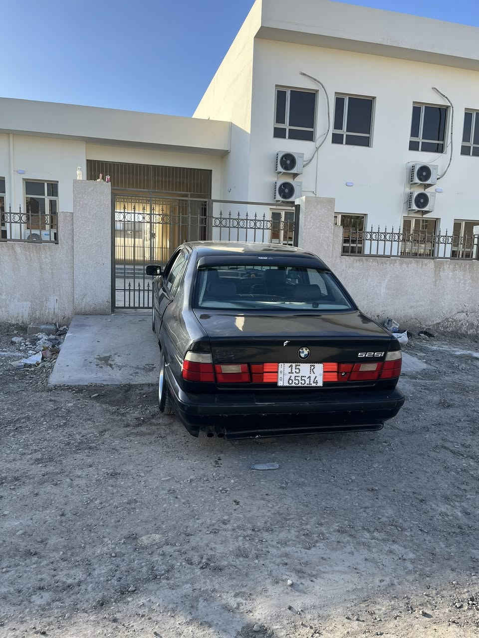 بي ام 525 مسكر فانوس
 موديل 93 اصل سنويه وبليته
صدر امامي خلفي جديد شرط
محرك بي بدايه بخار من القبغ مرات يطلع مرات لا بدون دخانه
تخم ويل M اصلي تو سايز حجم 17
داخل جلد
جام كهرباء 
فتحه سقف
رقم دولي بااسمي لل30
سياره ماناقصه ربع
سعر48
مكاني سامراء📍
***********
