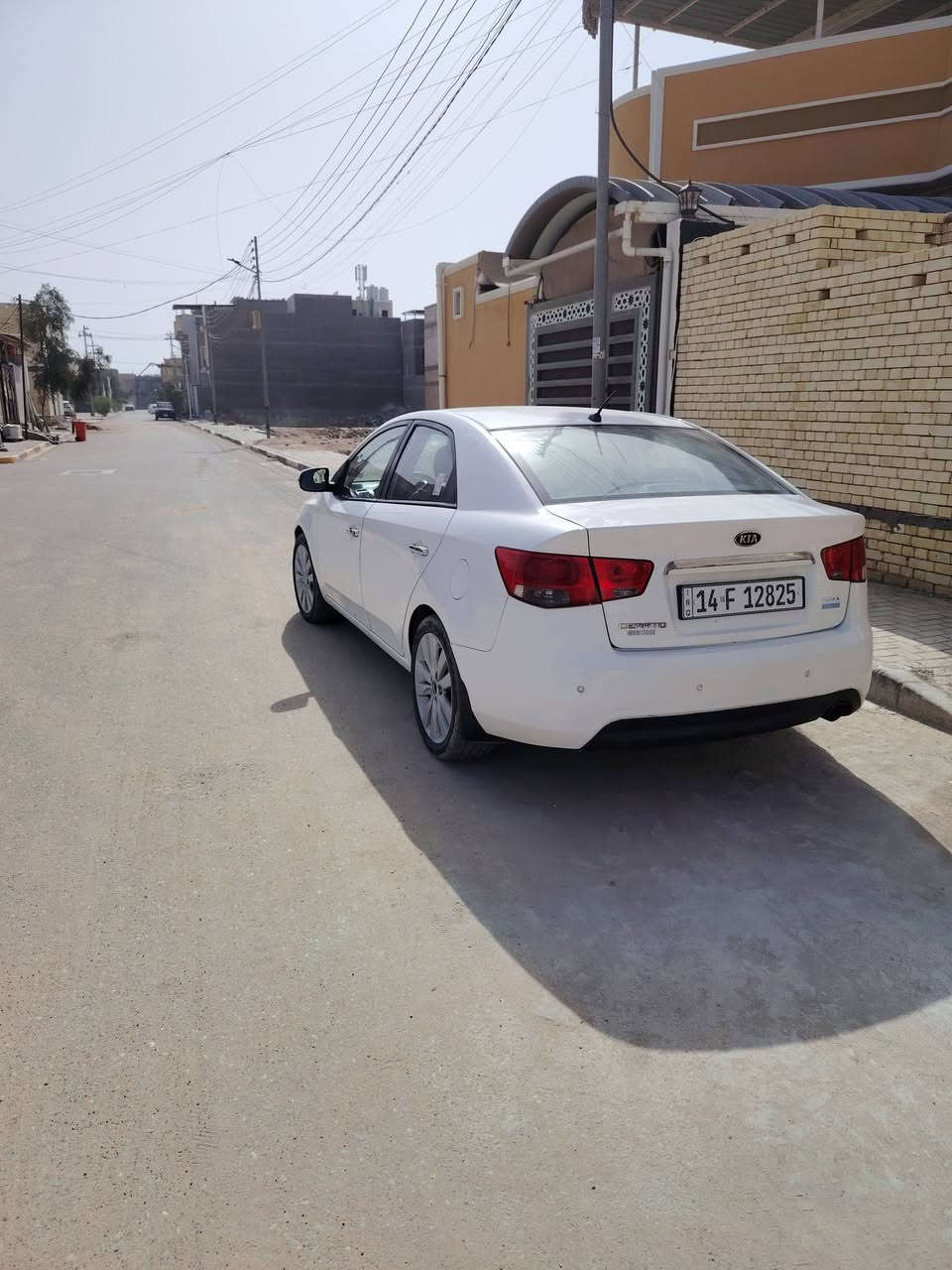 السلام عليكم
سيراتو فول مواصفات 2013
سياره بيها مكانات بارد
رقم بصره سنويه و هزه جديده سياره بسمي
مكان سياره بصره سعر 115
***********
