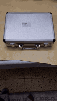 حقيبة بيها 5 عدسات مال تلسكوب    30 الف مع التوصيل  واتساب 07513277419