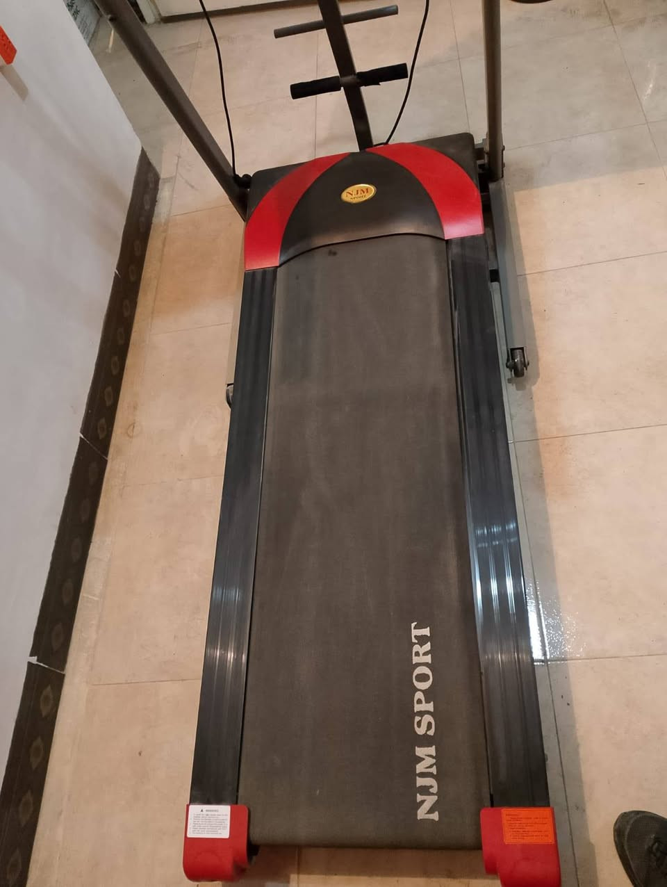 جهاز جري جديد جدآ سعره 250الف وبي مجال عنوان زيونه مجاور مقهى هيل وليل ***********
