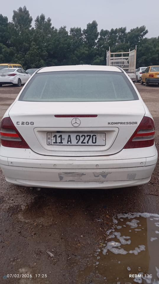 السلام عليكم سياره لبيع مار سدس موديل 2005مكينه 4سلندر جديده صار سبوع شادهه حداديه جديده تخم تاير كير اوتماتيك سياره خير من الله نضيفه كهربائية كامله  سياره بسمي تحويل مباشر رقم بغداد تواصل على رقم ***********
