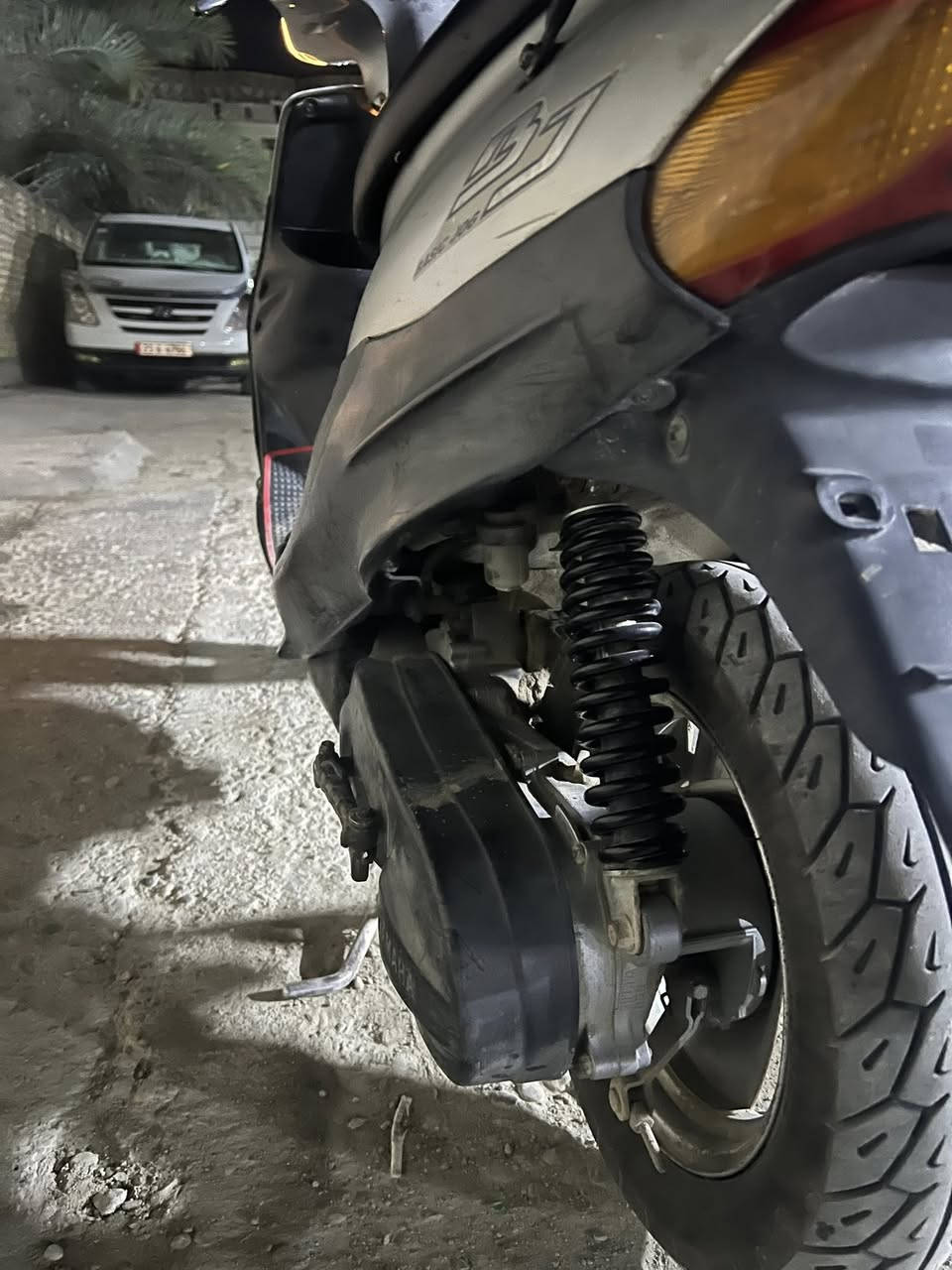 ياماها 9زروف للبيع مفتوحه بس بوشه بيه الباقي مكفول دراجه تخبل نكره كلشي شغال بيه واناعمه بس  اكسن قليل سعره450 وبيه مجال قليل شراي الاتصال ***********
