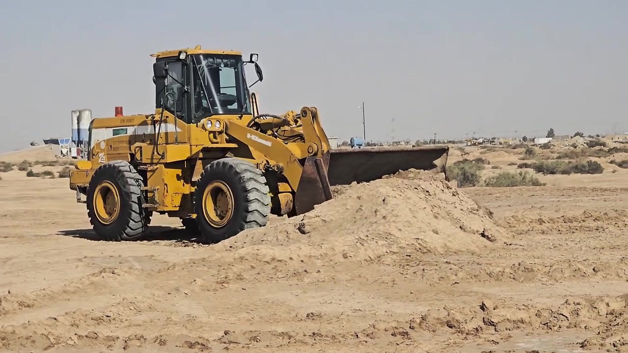 شفل كاوسكي z70 للبيع مكانة واسط 
محرك كمنز 102 
رقم ميسان 
للستفسار ***********
