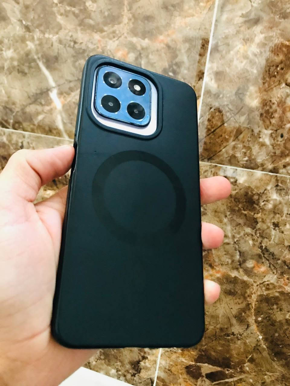 هونر إكس 6
HONOR X6
•الذاكرة 128GB✅
•الرام 4✅
• 60 فريم ببجي✅
•الشاشة دقتها 1600×720 حيل نظيفة ومابيها جلخ ✅
•البطارية بحالة ممتازة تدوم لساعات طويلة✅
•بصمة الوجه + بصمة الأصبع شغالة وسريعة بالاستجابة✅
•الكاميرات واضحة وتصويرها حلو✅
•دبل سيمكارت + ميموري(SD)✅
•السماعات صوتها عالي وواضح✅ 
(جهاز كدام العين مال بيت السعر 115🔥) 
تواصل ***********
•الموقع📍موصل_حي العامل.

