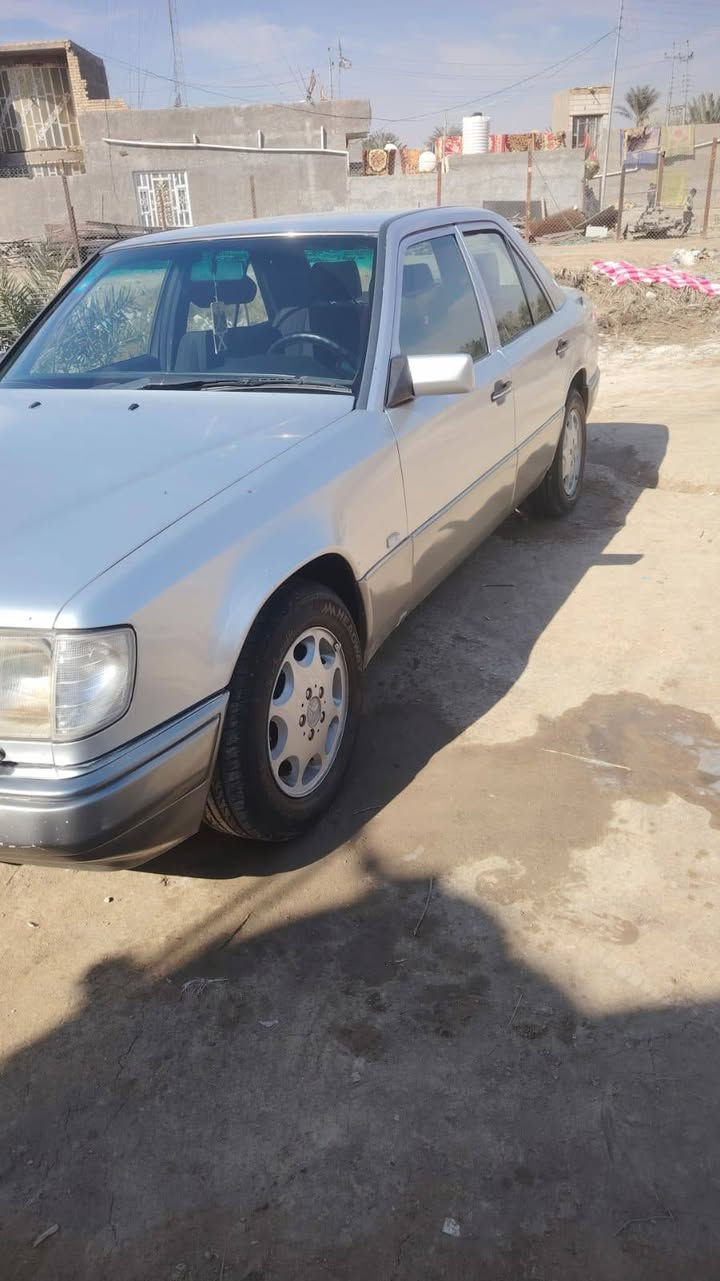 السلام عليكم 
مارسدس دب 1991
ابلاد كل على وضع الشركه مابيها قطرت خياس 
كير ومكينه توني شادهن حاويه
السعر90
***********
