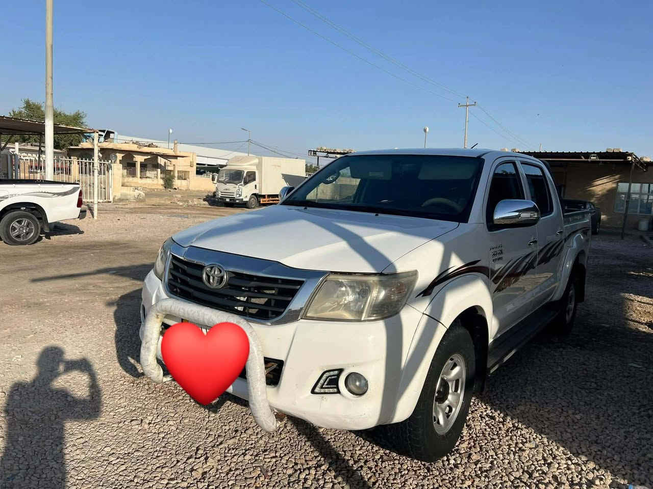 سلام عليكم
فلاونزه فورويل ٢٠١٤ كويتي 

سياره مكفوله سونار مرفوق بالمنشور عد الباردات.والرصعاات

سياره جاهر حداديه 

تواير غرفتها نضيفه تبريد وي سويج مانقصه شي 

رقم مثنى تحويل جاهزه البيع سعر 200 ومراوس حسب القناعه 

المكان سماوه سوير *********** اتصل

