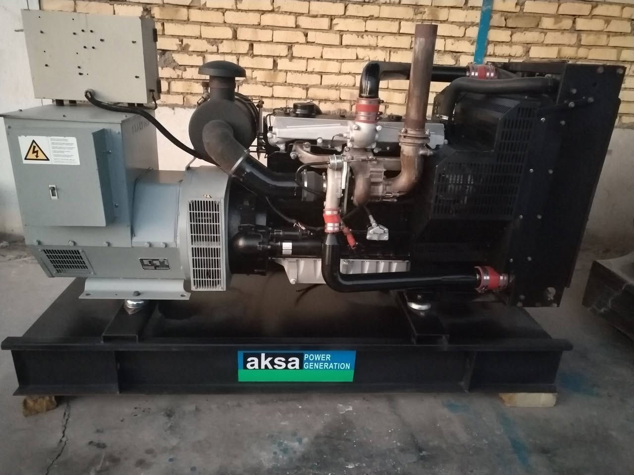 السلام عليكم
مولد بيركنز لوفل 6سلندر  150كيفي  

ضمان الحمل شرط الشغل والظمان 

خصم في الاسعار الى زبائنا الكرام 

العنوان بابل شوملي 

***********

***********
