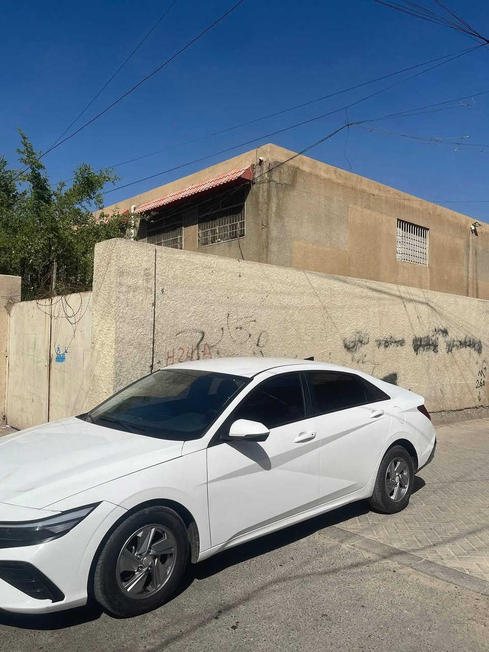 السلام عليكم ورحمة الله وبركاته
هيونداي النتره 2024 وارد كوري مكينة 1600 دوش دبل نوزل حادثها فقط جاملغ الأمامي مبدل والباقي كفالة شواصي لغود حوض مكينة كير كفالة صباغة مابيها السيارة نص فول موصفاتها :
رادر امامي 
توقف ذاتي 
حساسات خلفية 
رادر جانبي 
قيادة ذاتية 
مثبت سرعة 
شاشة ابل كاربلاي بيها منفذ Us
واندرويد اوتو
ليد امامي 
ليد خلفي مسطرة بل جنطة
كشنات جلد
تشغيل عن بعد 
بصمة أبواب بصمة تشغيل 
نظام ترحيب 
بيها ثلاث أنظمة قيادة سبورت ايكو نورمال
كامرة خلفية دوارة 
مري شفط معا التفتيح 
مانع انزلاق 
لايت LED ثلاثي عدسات 
ويل كب كروم 17
اخواني السيارة بعد بيها موصفات السيارة دخول جديد بيها فقط جاملغ لأمامي الباقي كفالة وين ميعجبك افحص اترايك البصرة مكاني بغداد ساحة مظفر سعر السيارة جدا مناسب 133 وبيها مجال بسيط اخوان كلشي موجود بل سوك بس كلمن غرضة عزيز واني اسف على الاطالة رقم الهاتف ***********
